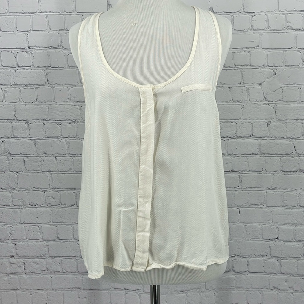 Silence + Noise Urban Outfitters Basic Cropped Super Soft Tank Top Medium Flowy